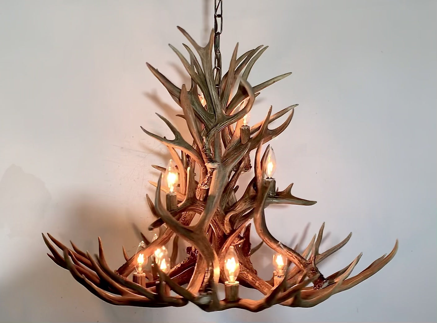 The Montana Real Deer Antler Chandelier  13 Lights