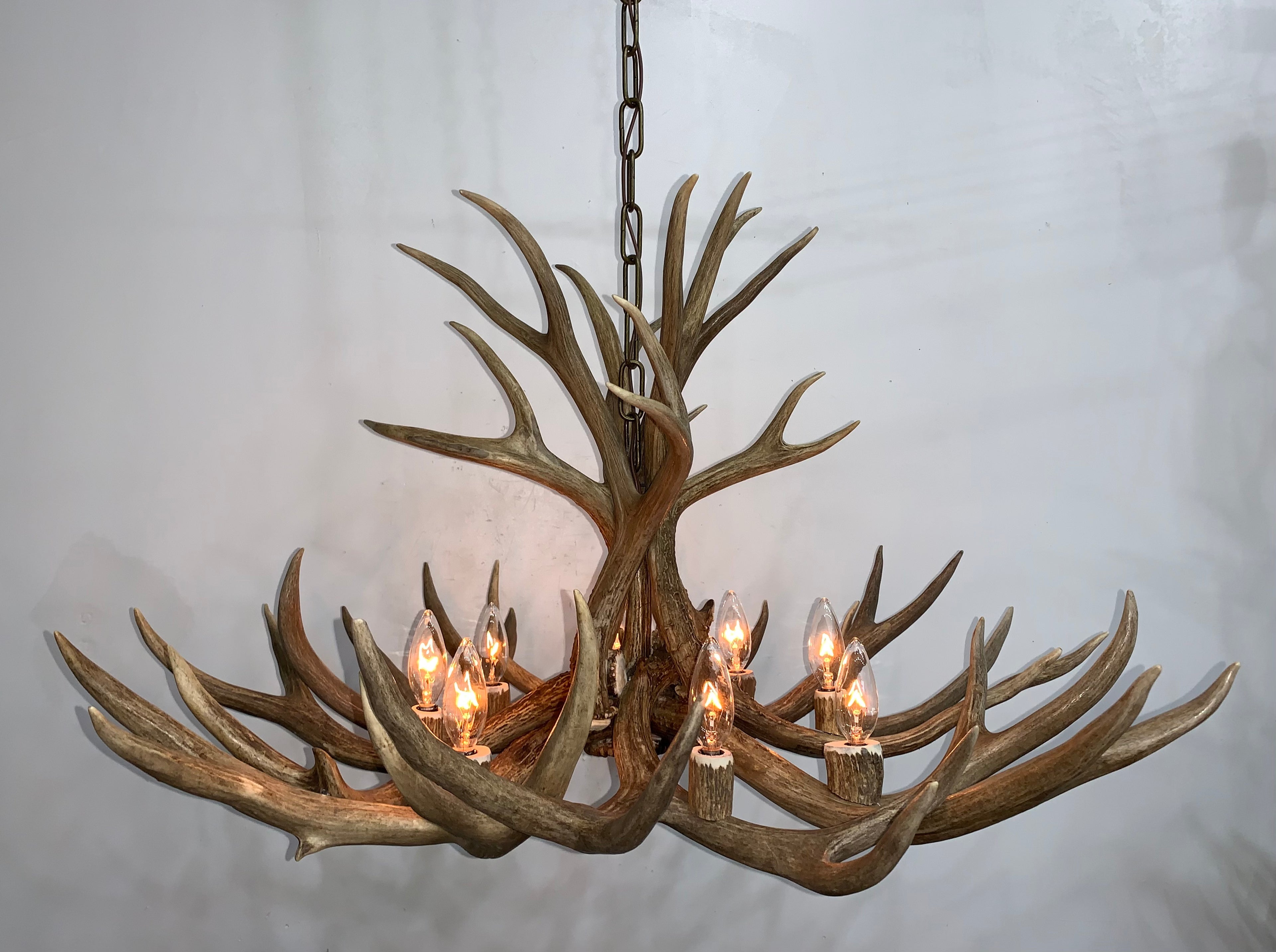 Whitefish Real Mule Deer Antler Chandelier – 36 Inch Rustic Lighting